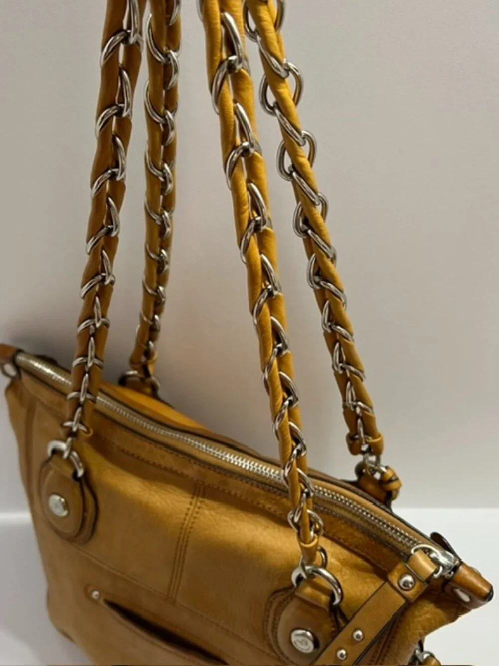 B. Makowsky Leather Hobo Shoulder Bag Chain Strap Multi Zip Pockets Camel w/CoA - Picture 4 of 16